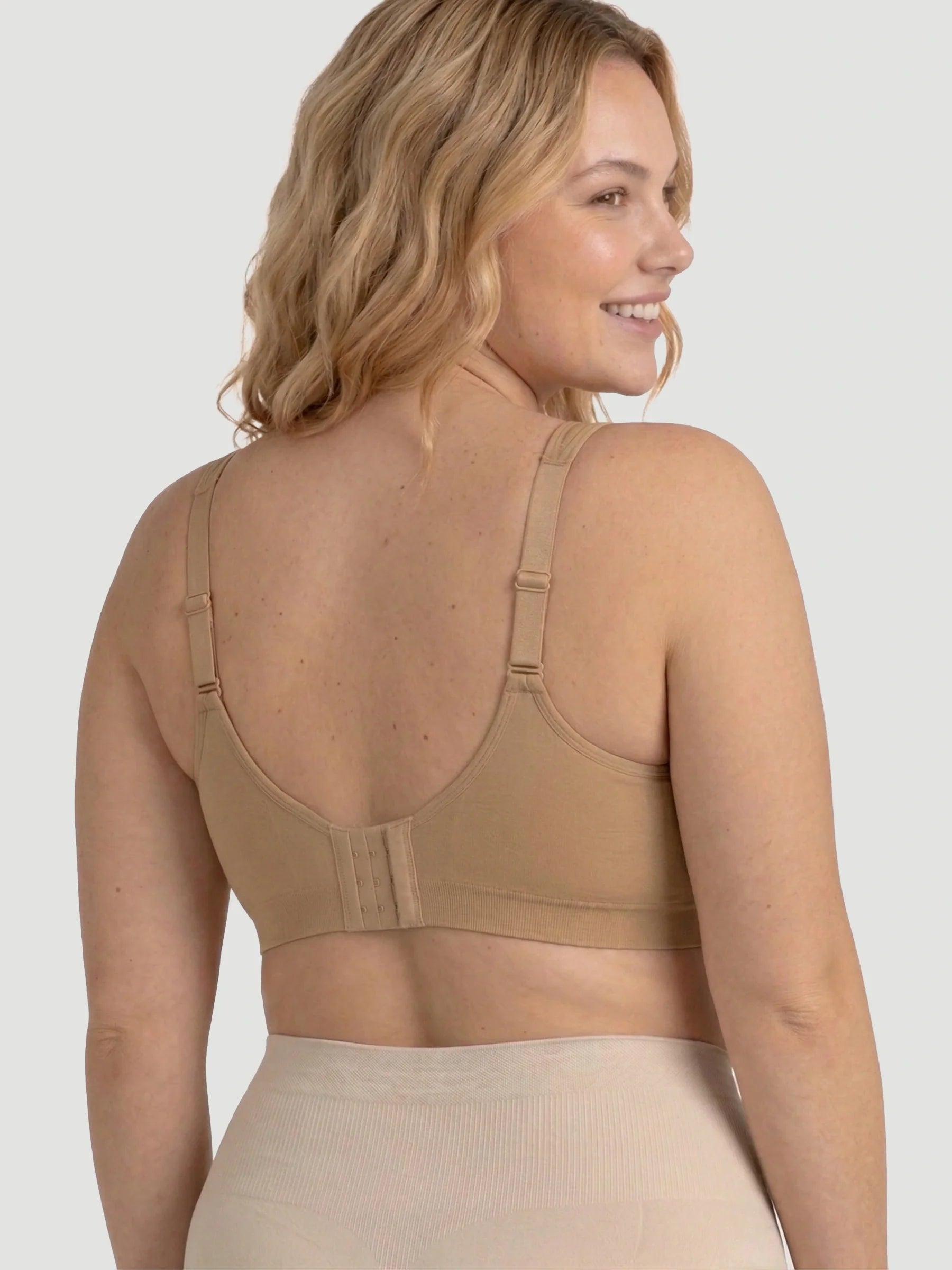 SPECIAL OFFER: Adjustable Wire Free Shaper Bra (Cups A-FF) + FREE Bra Extender 80% OFF