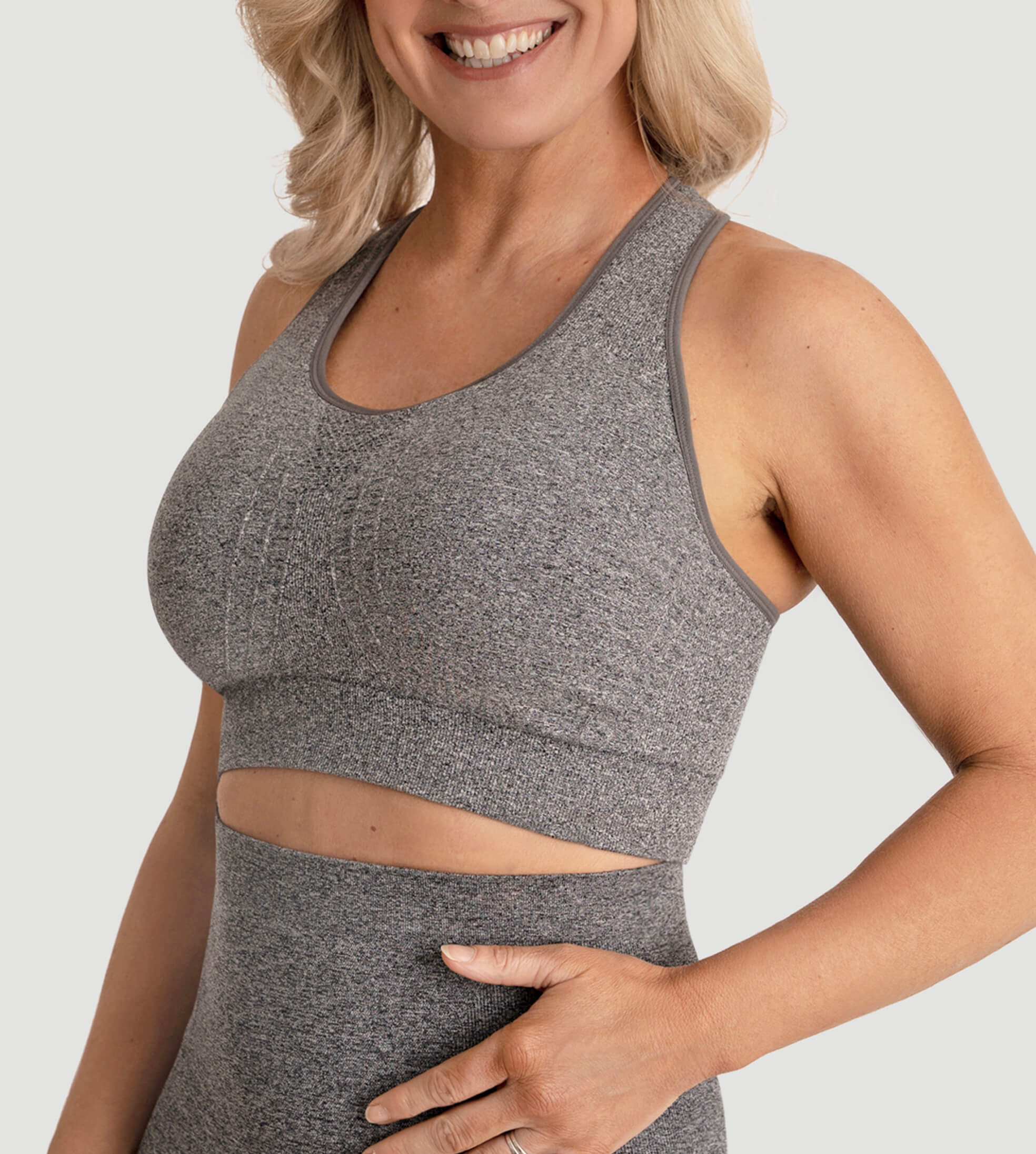 Racerback Seamless Sports Bra