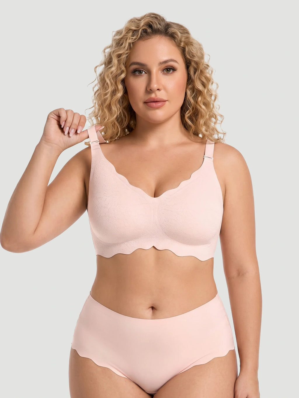 NEW DROP - LIMITED STOCK - Scalloped Push-Up Wireless Jelly Bra